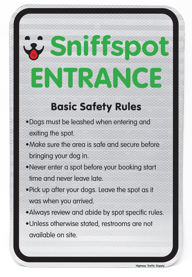 Sniffspot Entrance sign with Safety rules on white front