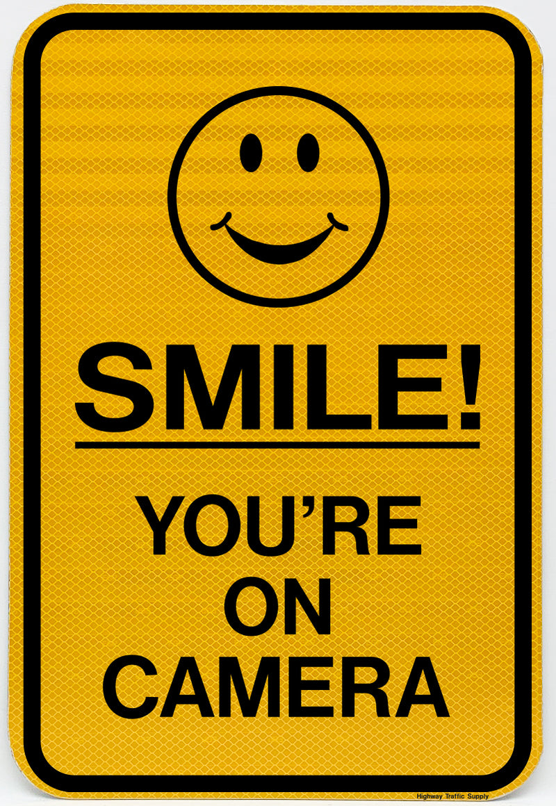 Smile You Are On Camera Signs CCTV Smiley Sorveglianza Segnali Di Smile You Are On Camera Signs CCTV Smiley Sorveglianza Segnali Di